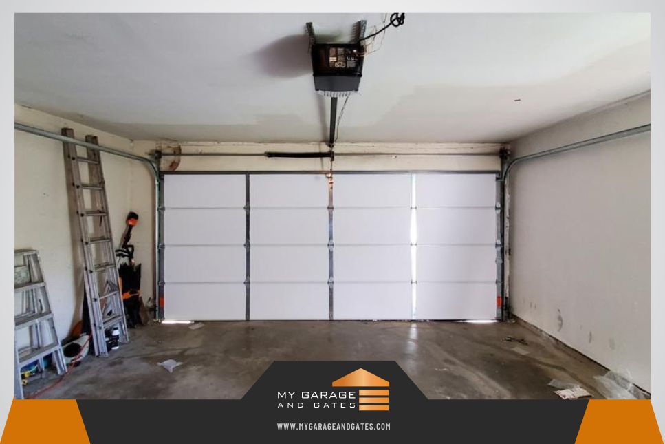common garage door problems in Houston TX

